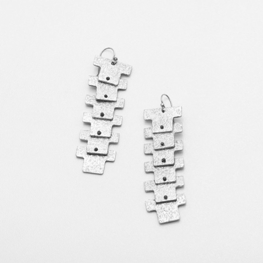 Lined-up T shirt Earrings Silver - T series - Jewellery and Objects for the design enthusiast - karakalpaki.com