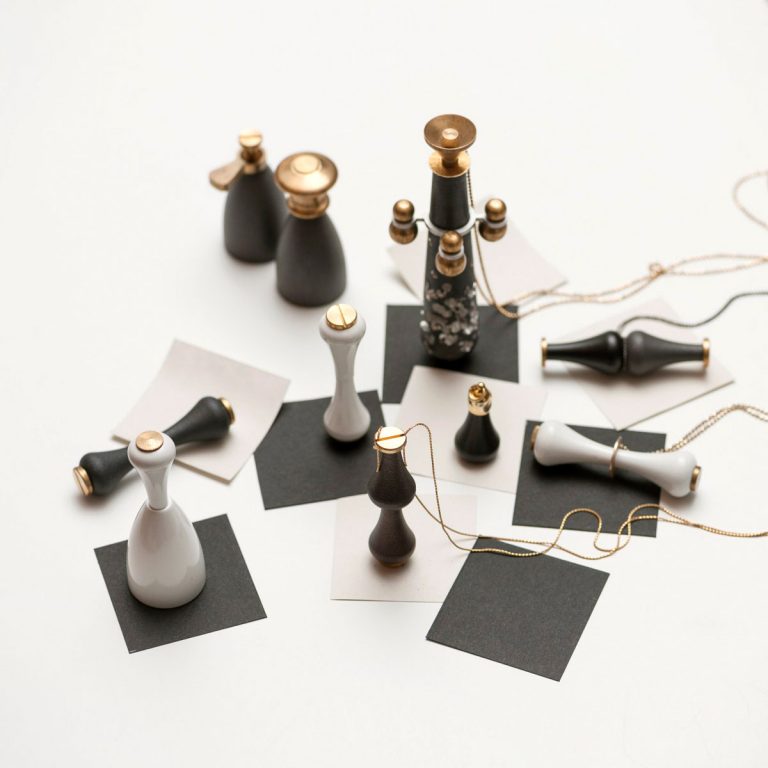 Chess Game - Chess Collection - Jewellery and Objects for the design enthusiast - karakalpaki.com
